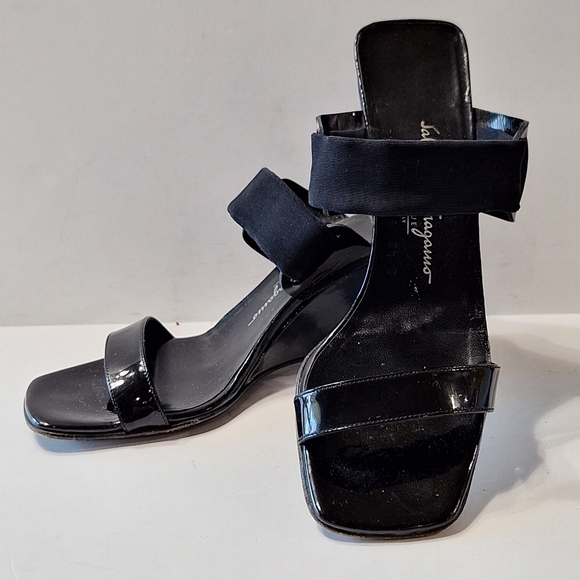 Salvatore Ferragamo Black Patent Leather Designer Quiet Luxury Wedge Shoes 8.5 - Picture 1 of 10